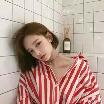 赤裸羔羊